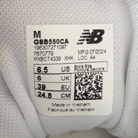 New Balance 550 Youth Boys Size 6.5 Medium