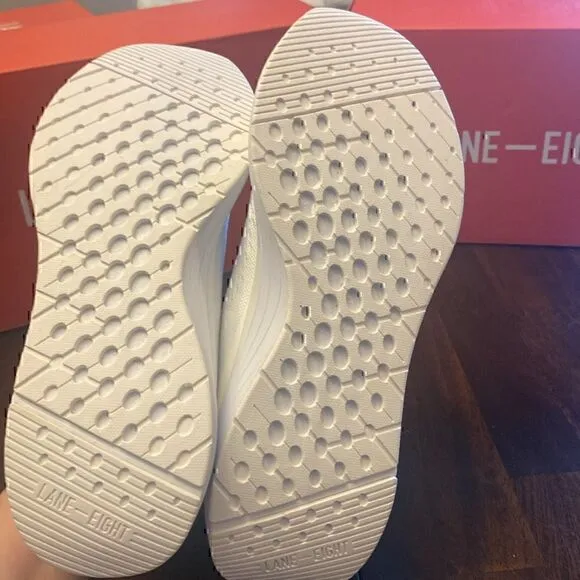 New! Lane Eight Relay Trainer “Breeze” (White)