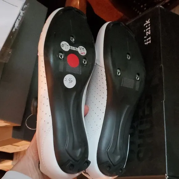 Nib $875 Fizik White Cycling Shoes