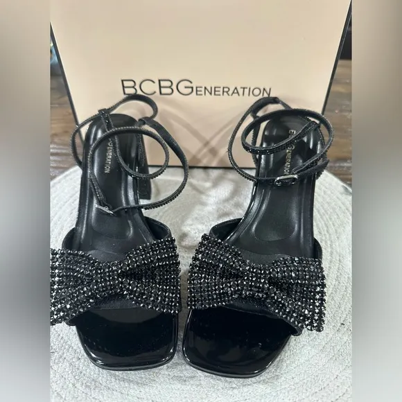 NIB BCBGeneration Extravagant Black Women's Strappy Heels with Gemstone Bows 8