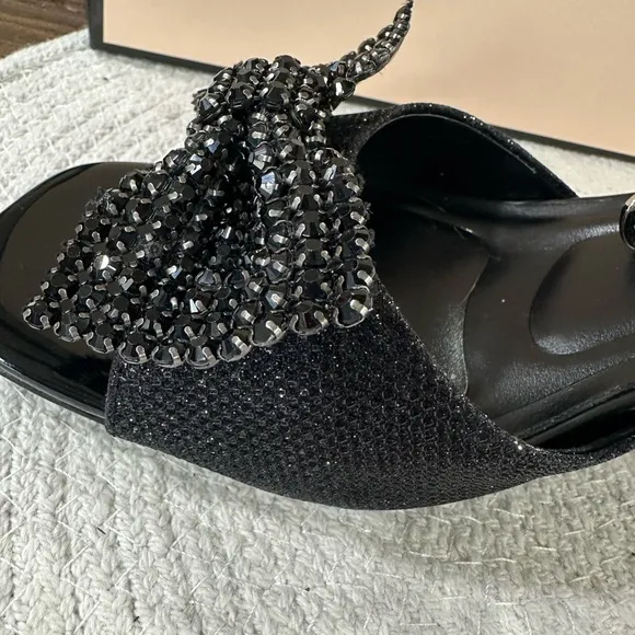 NIB BCBGeneration Extravagant Black Women's Strappy Heels with Gemstone Bows 8