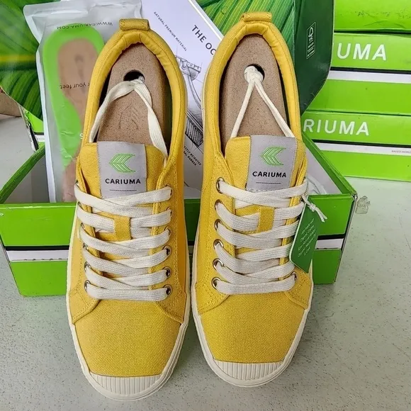 NIB Cariuma yellow OCA canvas Sneakers sz W10 M8.5 canery