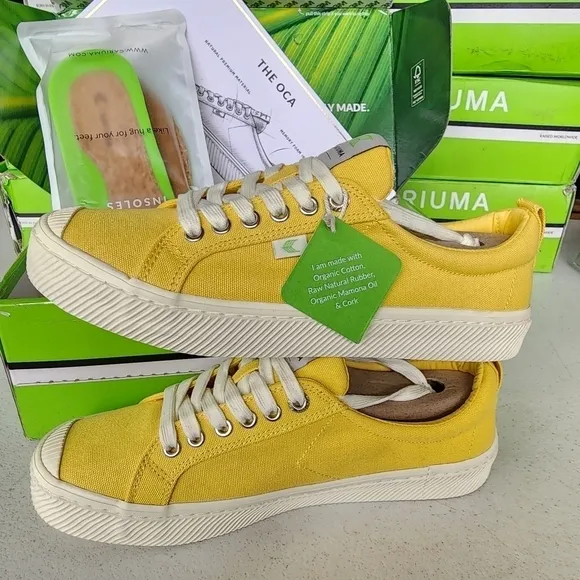 NIB Cariuma yellow OCA canvas Sneakers sz W10 M8.5 canery