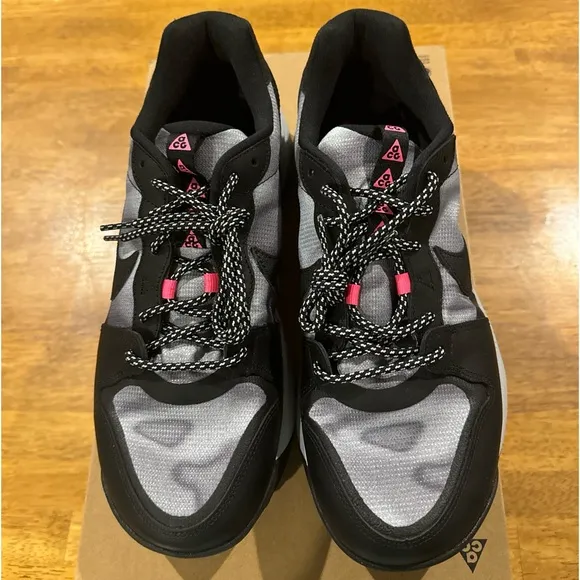 Nike ACG Lowcate SE Men’s Hiking Trail Shoes 10 Black Gray DR1030 001 New W Box