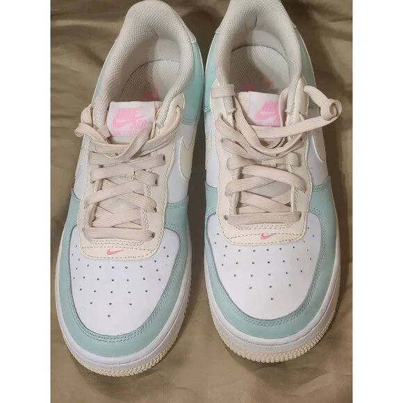 NIKE Air Force 1 Low Emerald Rise Guava Ice Green/Beige youth size 7y No Box