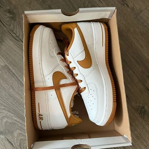 Nike Air Force 1 LV8 1 shoes