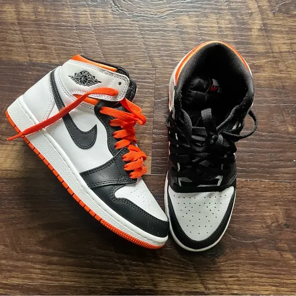 Nike air Jordan 1 high OG retro 575441-180 electro orange sneakers shoes 4.5Y 6W
