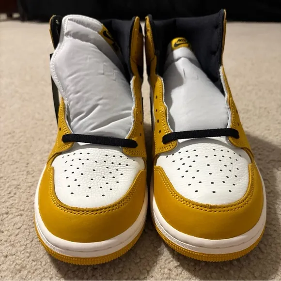 Nike Air Jordan 1 Men’s Size 11 Retro High OG Yellow Ochre DZ5485-701 Sneakers