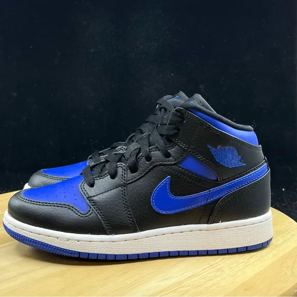 Nike Air Jordan 1 Mid Hyper Royal Blue Black 554725-068 Sz 4.5Y/ 6 Wmns