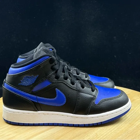 Nike Air Jordan 1 Mid Hyper Royal Blue Black 554725-068 Sz 4.5Y/ 6 Wmns