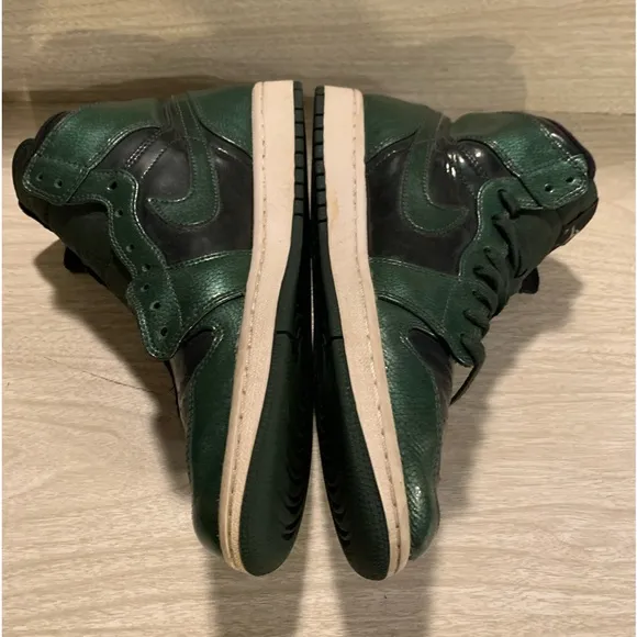 Nike Air Jordan 1 Retro Green