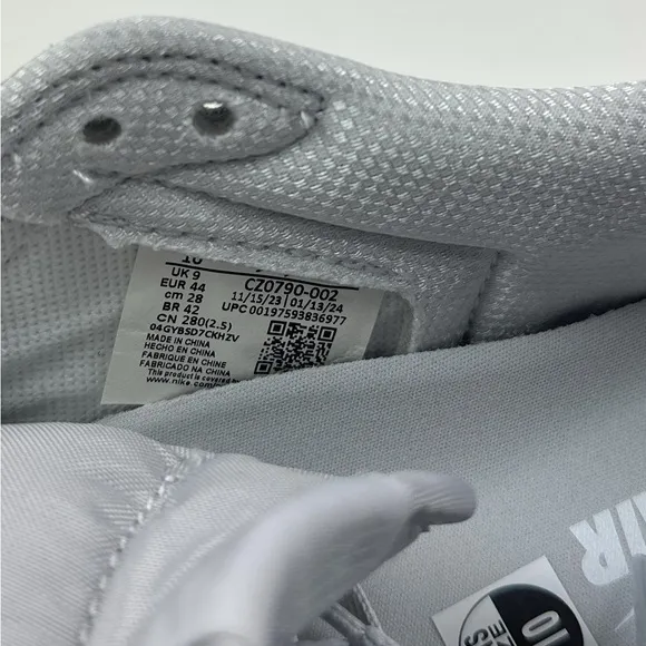 Nike Air Jordan 1 Retro Low OG Men Neutral Gray Silver Shoes Sneakers CZ0790-002
