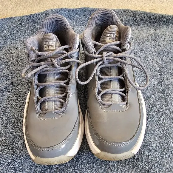 Nike Air Jordan Max Aura 3, Size 5.5 YOUTH - EUC!