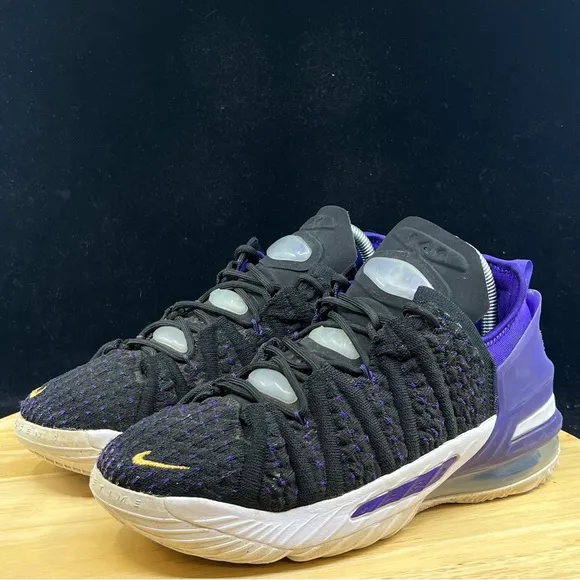 NIKE AIR LeBron James 'LAKER' Basketball Shoes Chosen 1 CW2760-004 Size 5Y/ 6.5W