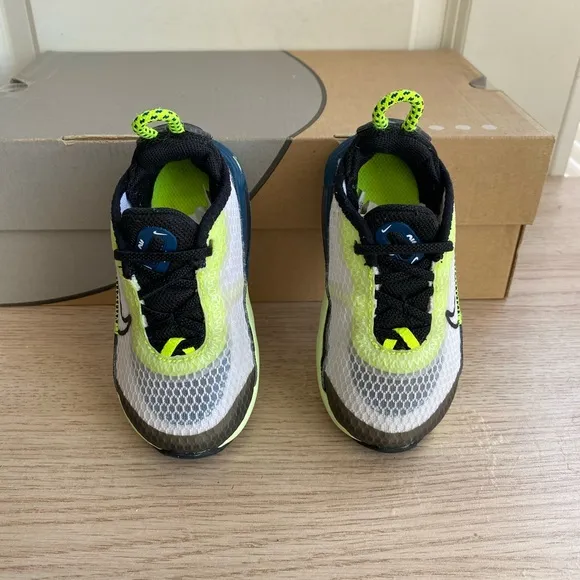 Nike Air Max 2090 Volt/Blue Toddler Sneakers Kids Shoes- SZ 6 C