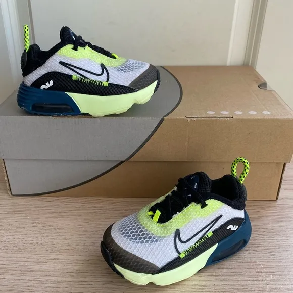 Nike Air Max 2090 Volt/Blue Toddler Sneakers Kids Shoes- SZ 6 C