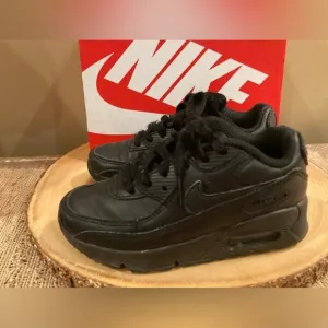 Nike Air Max 90 Toddler Triple Black CD6868-001 Size 12C Shoes With Box
