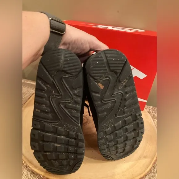 Nike Air Max 90 Toddler Triple Black CD6868-001 Size 12C Shoes With Box