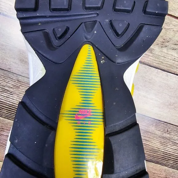 Nike Air Max 95 CJ9989-300 Size 6Y.
