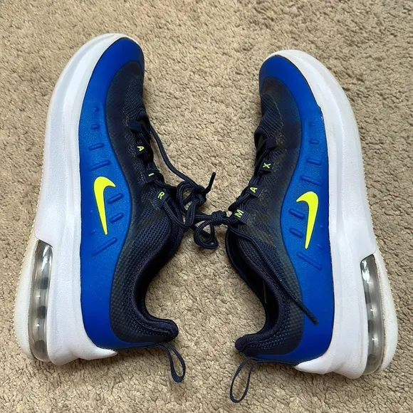 Nike Air Max AxisLittle Kids' Shoes