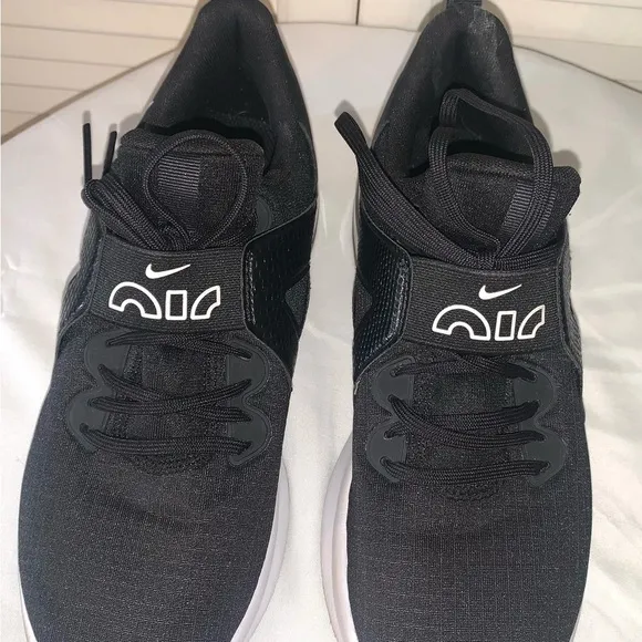 Nike Air Max Bella TR Training Shoes Black Womens Size 7