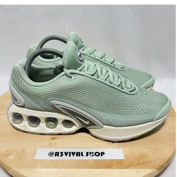 Nike Air Max DN Women's Seafoam Metallic Silver Sneakers NWOB-Sz 9.5 US &amp; 41 EU