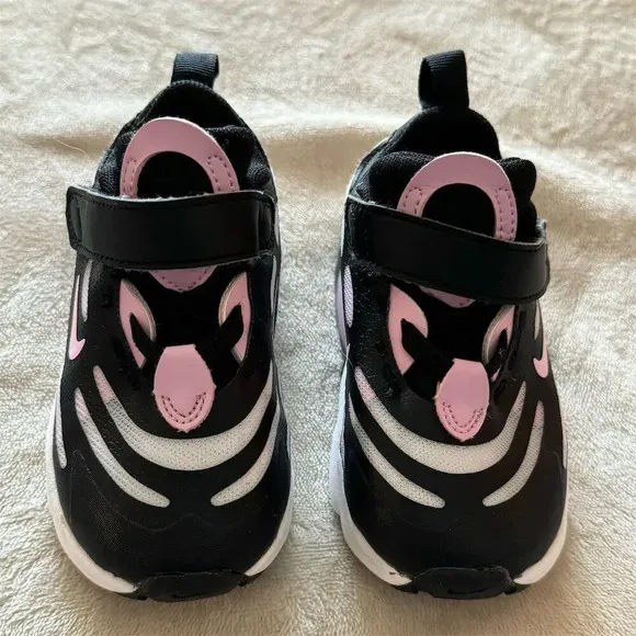 Nike Air Max Exosense Toddler Shoes Black/Pink Size 5C