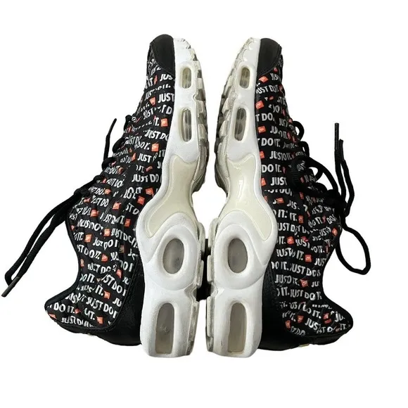 Nike Air Max Plus TN Just Do It Black Sneakers Sz 7 Womens Shoes 862201-007