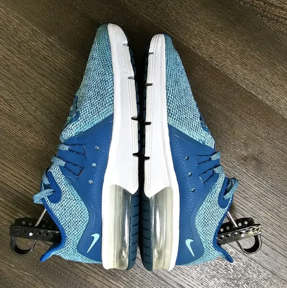 Nike Air Max Sequent Print Running Shoe, Girls Size 6