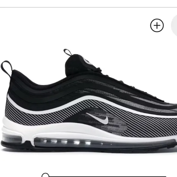 Nike air max ultra 17 Men's Black and White Sneakers 10.5 training performance