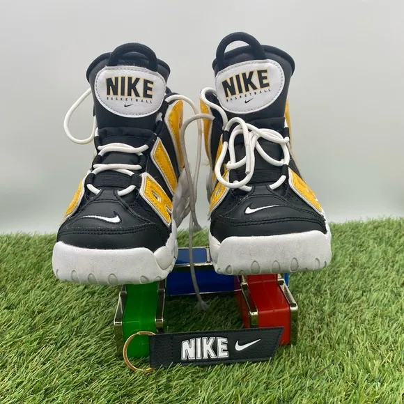 Nike Air More UptempoOlder Kids' Shoes