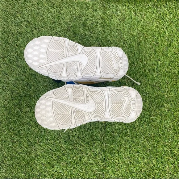 Nike Air More UptempoOlder Kids' Shoes
