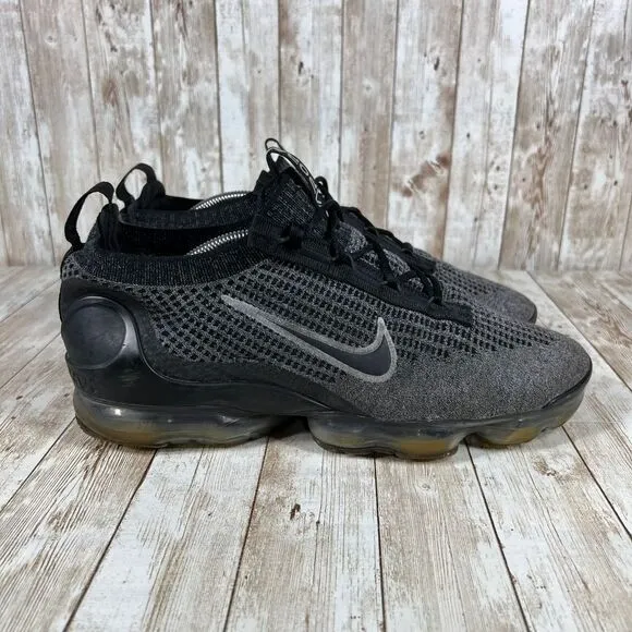 Nike Air Vapormax 2021 Flyknit Oreo‎ Size 11 MENS DC9394-001 Black/gray/white