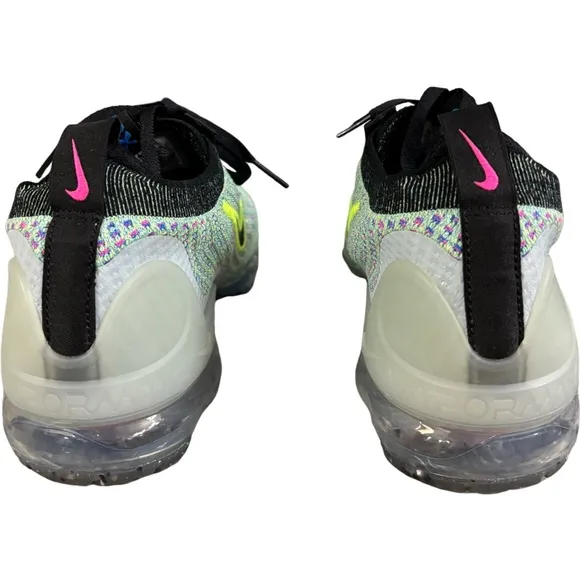 NIKE Air VaporMax 2022 FK &quot;Volt Photo Blue&quot; Running Shoes Size 6.5 Y Women’s 8