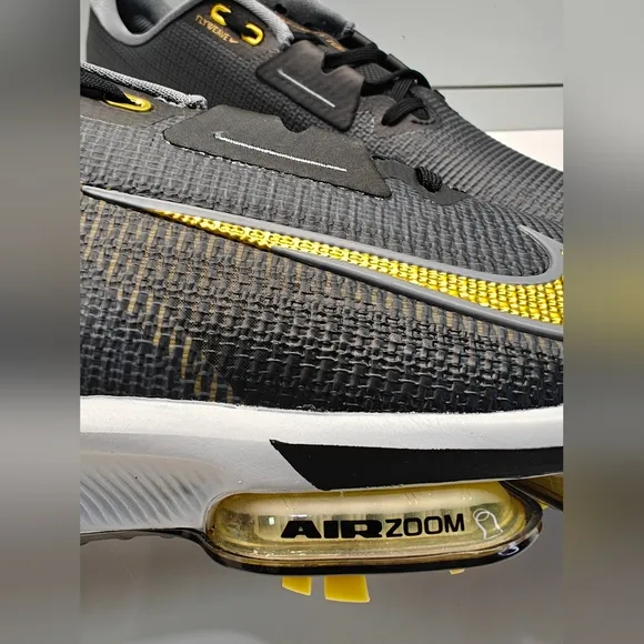 Nike  Air Zoom Infinity Tour 2 Golf Black Infinite Gold Men's Golf Shoes sz 11.5
