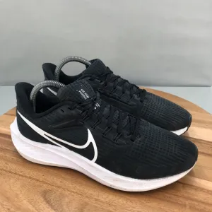Nike Air Zoom Pegasus 39 Running Shoes Women 9 Black White Lightweight Cushioned