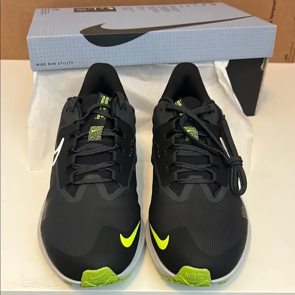 Nike Air Zoom Pegasus shield. Utility Black/White/Smoke Grey Running Shoes.