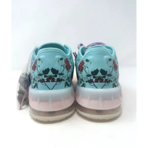 NIKE BIG 6.5 YOUTH/ women 8 LEBRON XVIII LOW GS BASKETBALL SHOES DN4177 400
