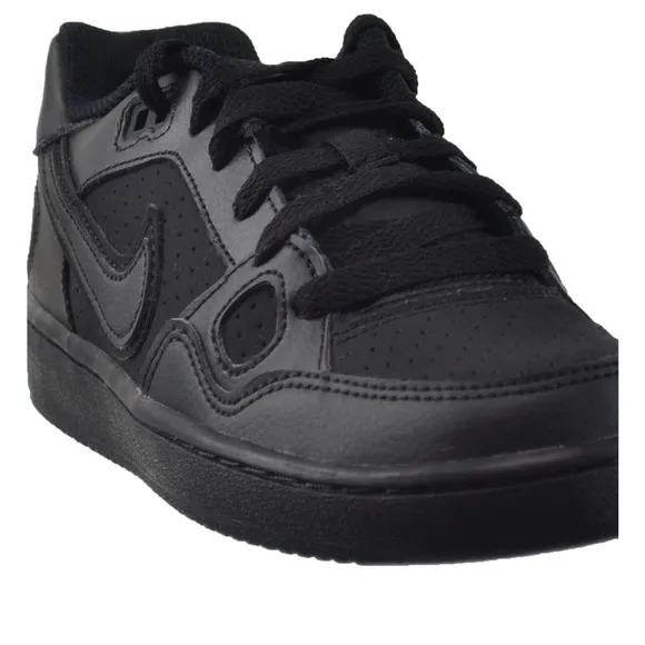 Nike Big Kids Son Of Force Basketball Shoes . Sz 6 Unisex Women’s Sz7