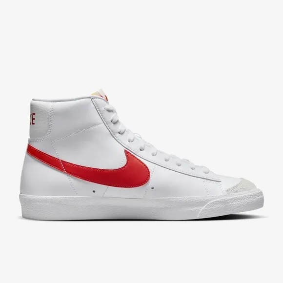 Nike Blazer Mid ‘77 Sneakers Picante Red SZ 10 Men’s Shoes