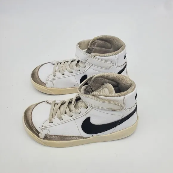 Nike BLAZER MID' 77 Sneakers Youth Kid's Sz 13.5C White Black Shoes DA4086-102