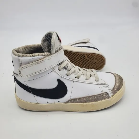 Nike BLAZER MID' 77 Sneakers Youth Kid's Sz 13.5C White Black Shoes DA4086-102