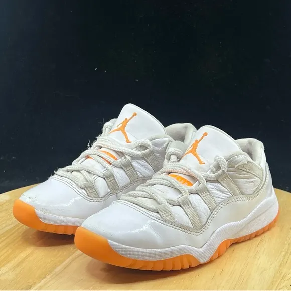 Nike Boys Air Jordan 11 Low DJ4328-139 White Basketball Shoes Sneakers Size 1.5Y