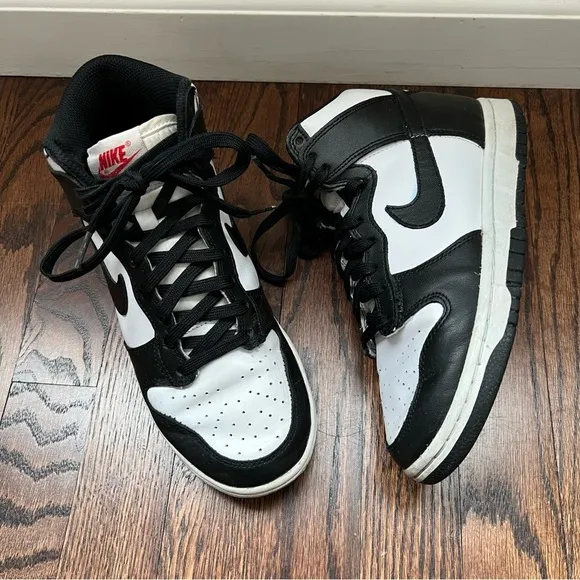Nike Dunk High Panda Black White Lace Up Sneakers Shoes Women Size 7 DD1869-103,