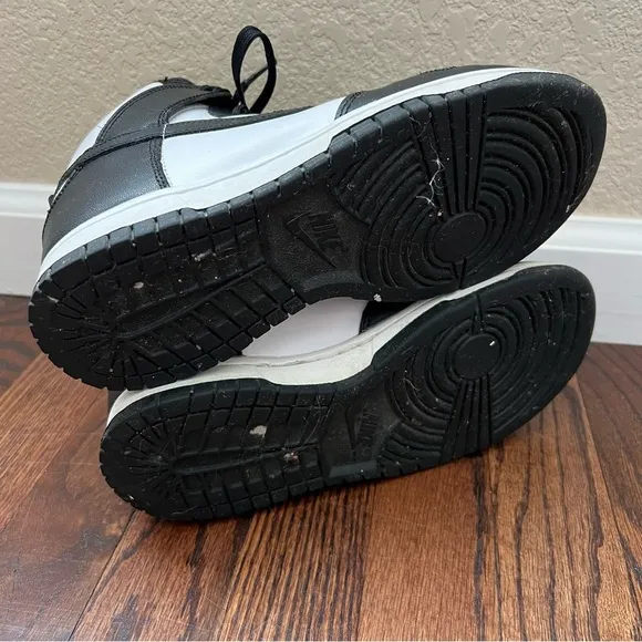 Nike Dunk High Panda Black White Lace Up Sneakers Shoes Women Size 7 DD1869-103,