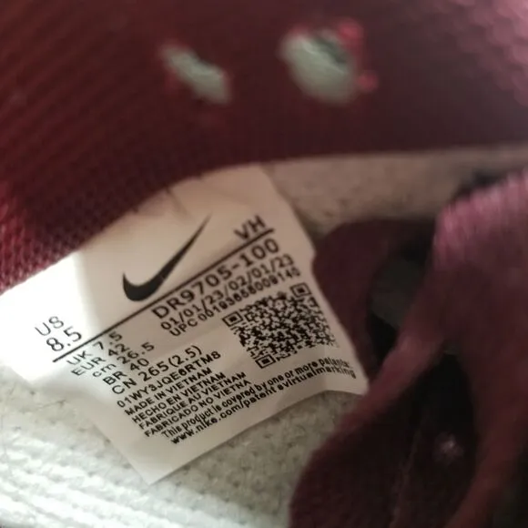 Nike Dunk Low Premium Valentines Day 2023 DR9705-100 Size 8.5 Shoes