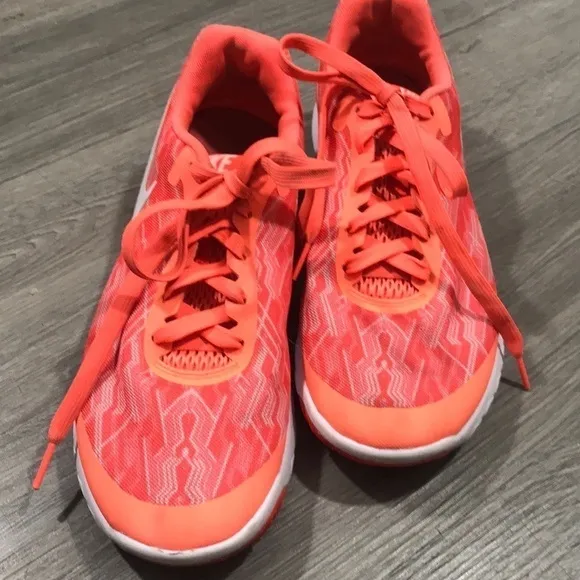 Nike Experience Running 5 Premium Shoes size 9.5