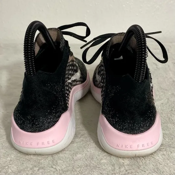 Nike Free RN Flyknit Running Shoes Women’s Size 7 Black Pink Foam