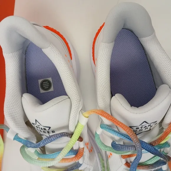 Nike Girls Star Runner 4 Next Nature SE Sneakers White Photon Dust Youth Size 7