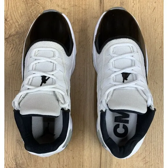 Nike Jordan 11 CMFT Low Basketball Shoes Sneakers Boys Sz 6.5Y Black DV2208-100